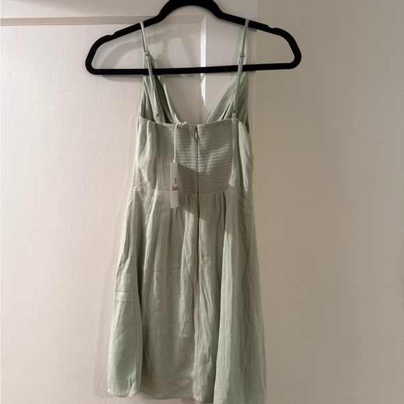 Aritzia Mini - Picture 2 of 2